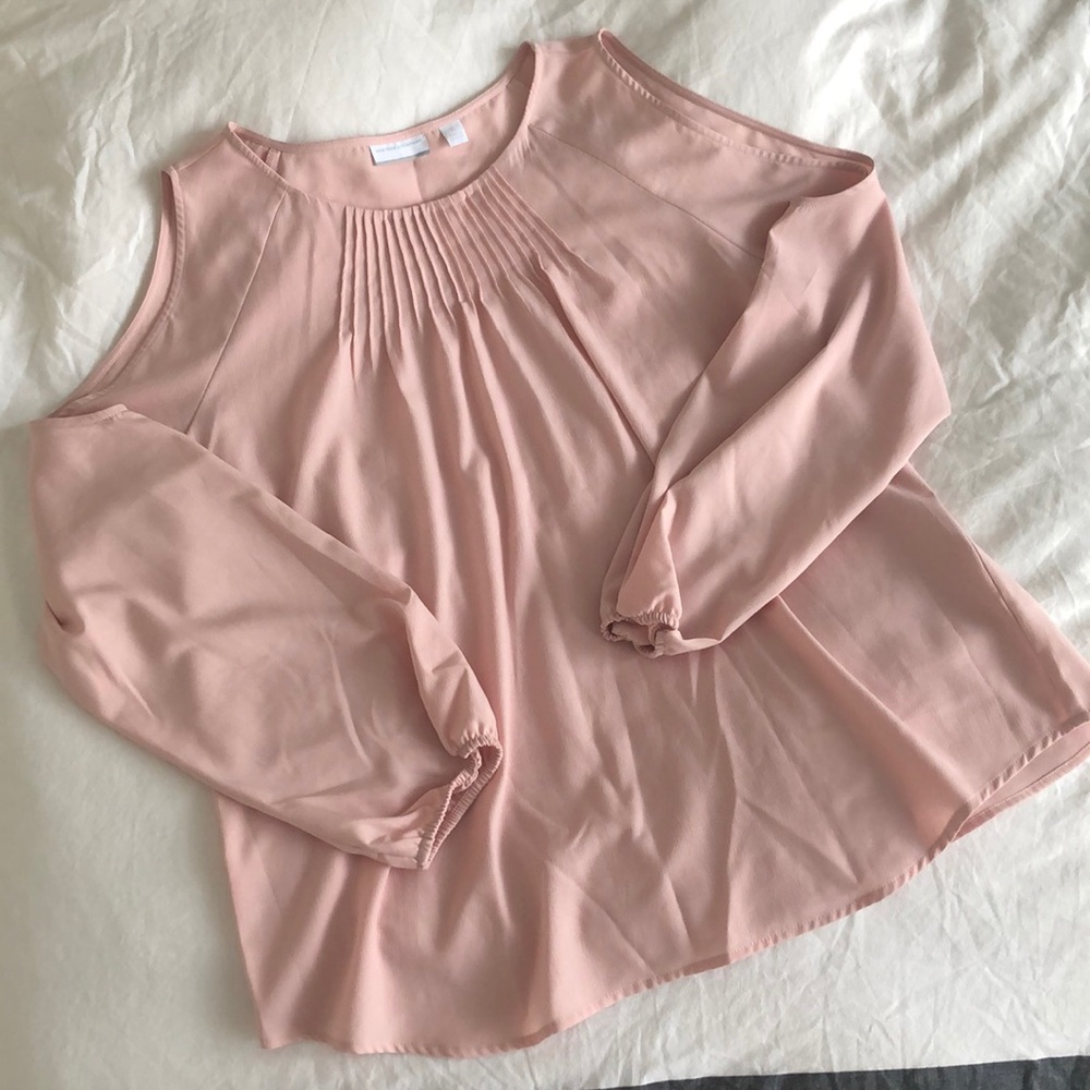 New York & Company Peach Blouse 🍑